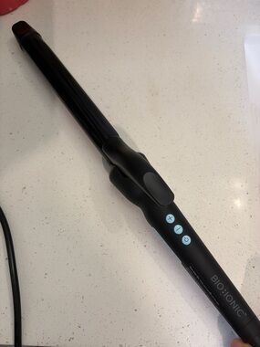 Bio Ionic Black 1" long barrel curling iron